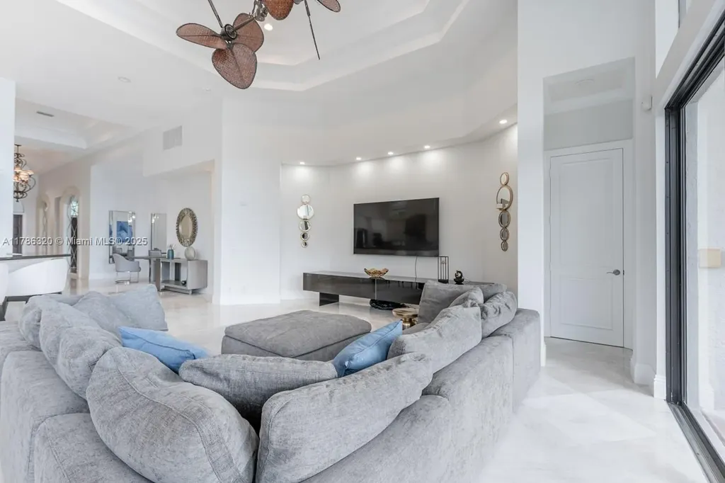 17937 Villa Club Way Boca Raton FL 33496