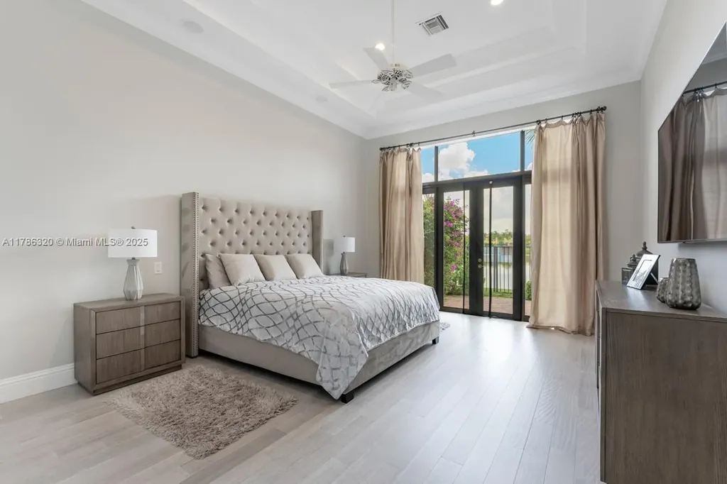 17937 Villa Club Way Boca Raton FL 33496