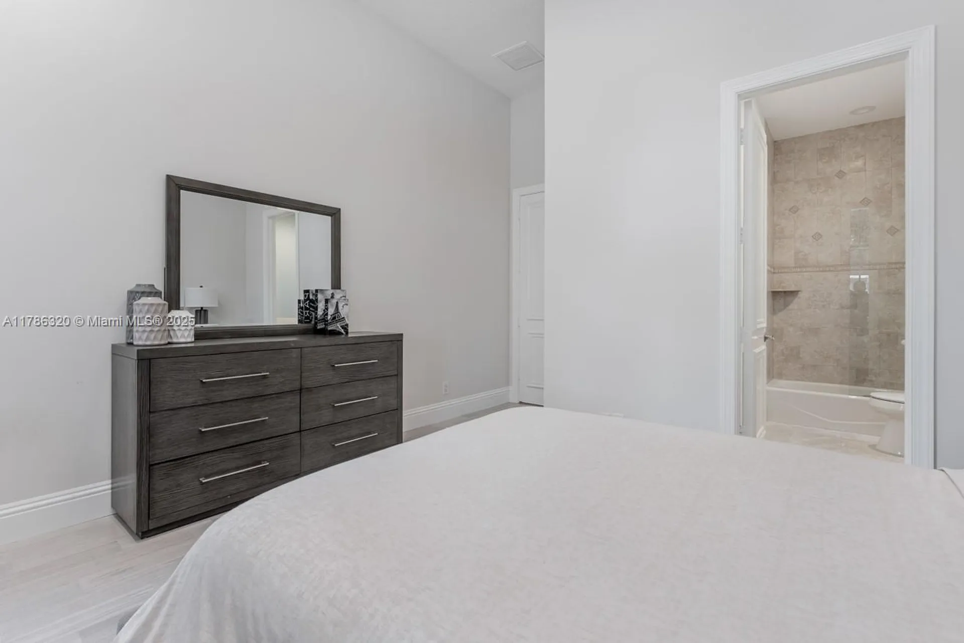 17937 Villa Club Way Boca Raton FL 33496