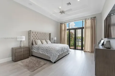 17937 Villa Club Way Boca Raton FL 33496