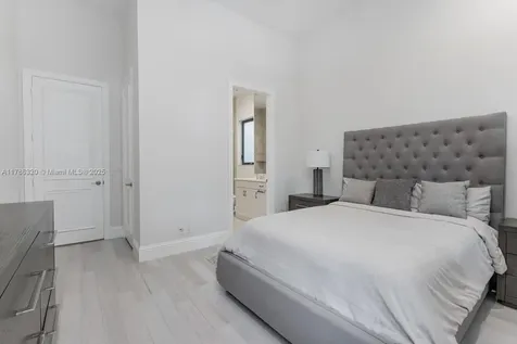 17937 Villa Club Way Boca Raton FL 33496