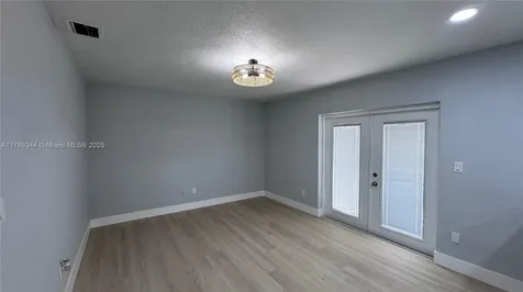 15014 SW 113th Place Miami FL 33176