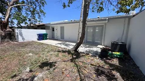 15014 SW 113th Place Miami FL 33176