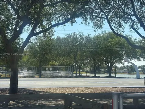 29035 Maine Road Homestead FL 33033