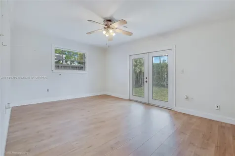 9600 SW 77th Street Miami FL 33173