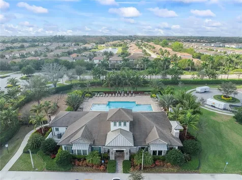 4852 San Fratello Circle Lake Worth FL 33467