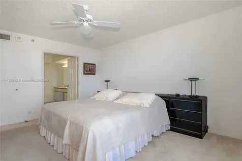 3530 Mystic Pointe Drive Aventura FL 33180