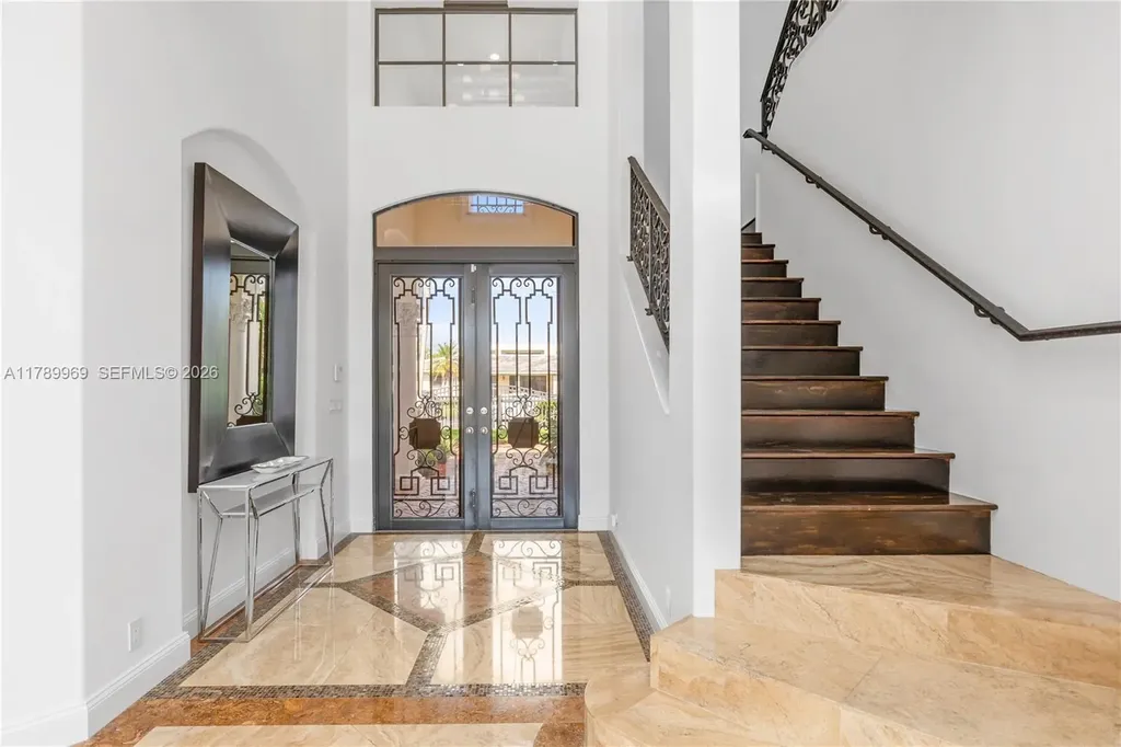 260 NE Wavecrest Court Boca Raton FL 33432