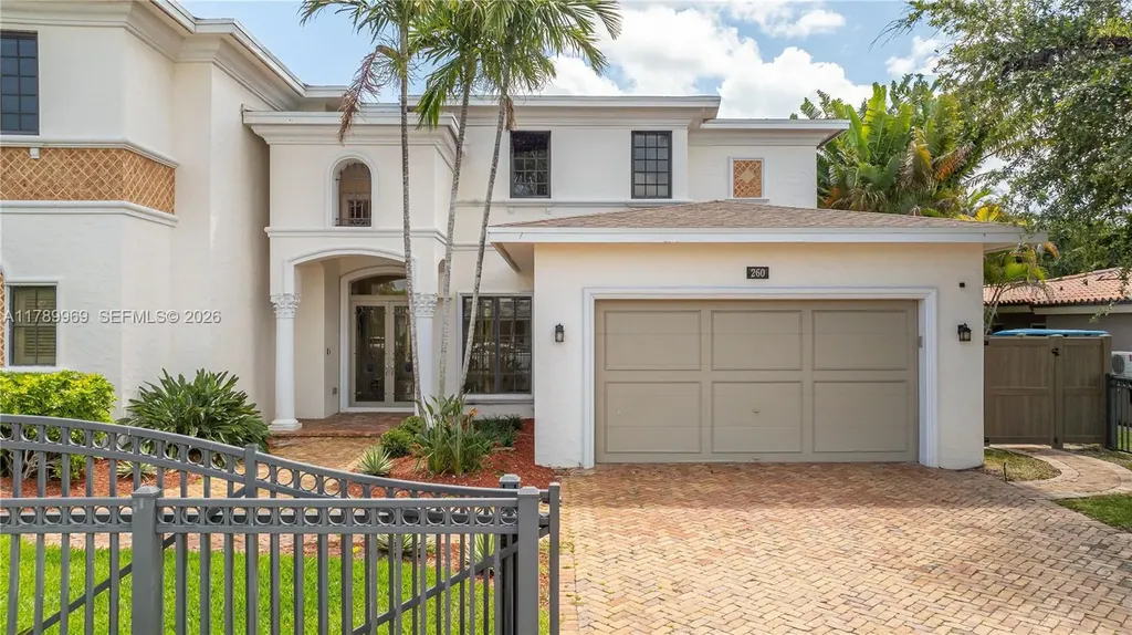 260 NE Wavecrest Court Boca Raton FL 33432