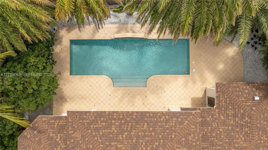 260 NE Wavecrest Court Boca Raton FL 33432