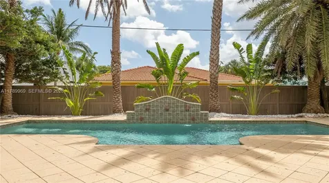 260 NE Wavecrest Court Boca Raton FL 33432