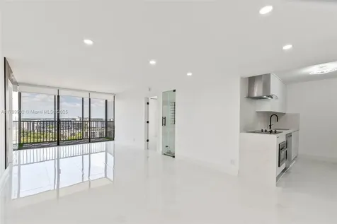 20335 W Country Club Drive Aventura FL 33180