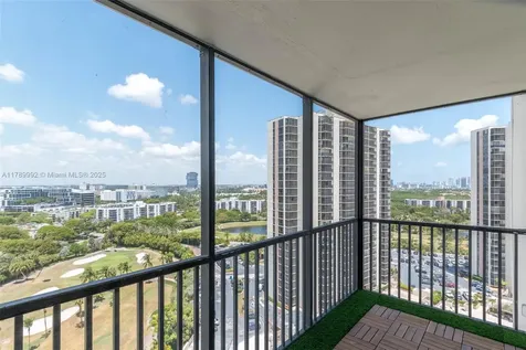 20335 W Country Club Drive Aventura FL 33180