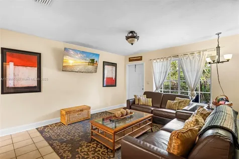 504 SW 10th Street Hallandale Beach FL 33009