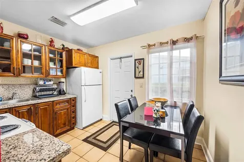 504 SW 10th Street Hallandale Beach FL 33009