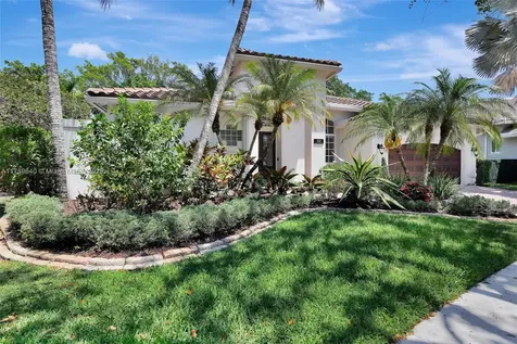 3082 Lakewood Circle Weston FL 33332