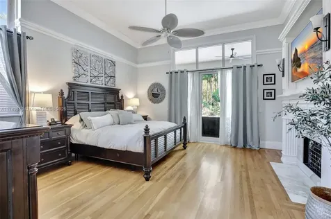 3082 Lakewood Circle Weston FL 33332