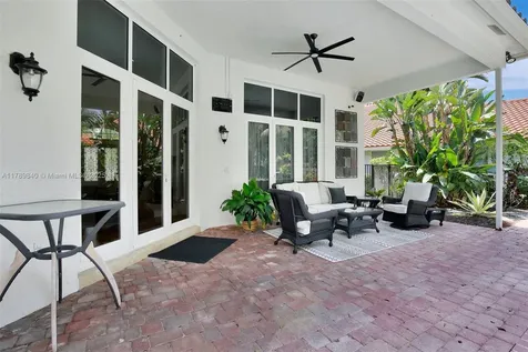 3082 Lakewood Circle Weston FL 33332
