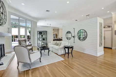 3082 Lakewood Circle Weston FL 33332
