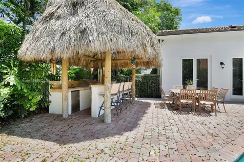 3082 Lakewood Circle Weston FL 33332