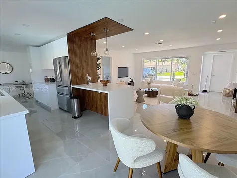 8911 NW 7th Court Pembroke Pines FL 33024