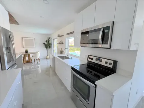 8911 NW 7th Court Pembroke Pines FL 33024