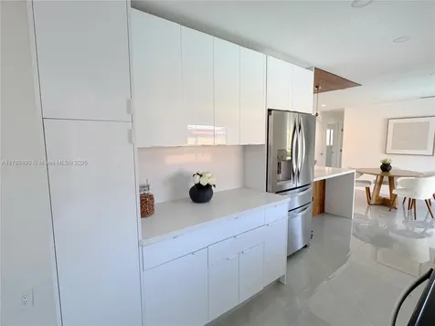 8911 NW 7th Court Pembroke Pines FL 33024