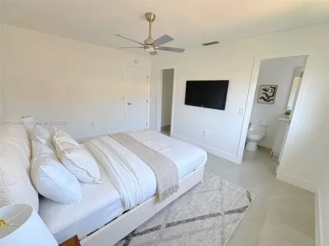 8911 NW 7th Court Pembroke Pines FL 33024