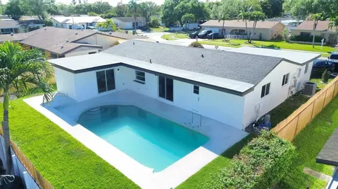 8911 NW 7th Court Pembroke Pines FL 33024
