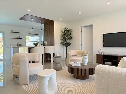 8911 NW 7th Court Pembroke Pines FL 33024