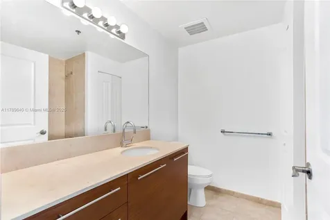2641 N Flamingo Road Sunrise FL 33323