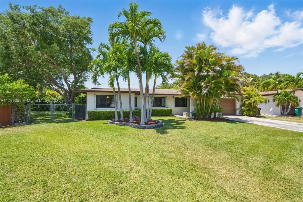 16674 SW 93rd Court Palmetto Bay FL 33157
