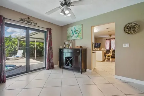 16674 SW 93rd Court Palmetto Bay FL 33157