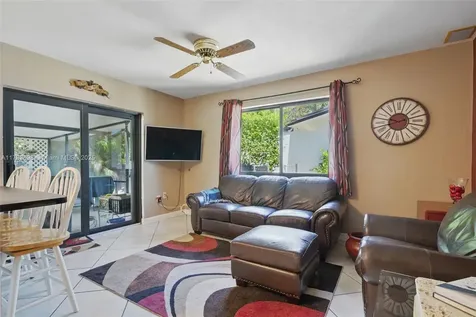 16674 SW 93rd Court Palmetto Bay FL 33157