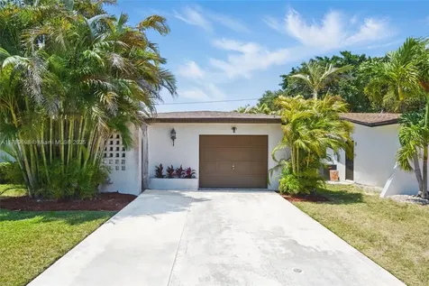 16674 SW 93rd Court Palmetto Bay FL 33157