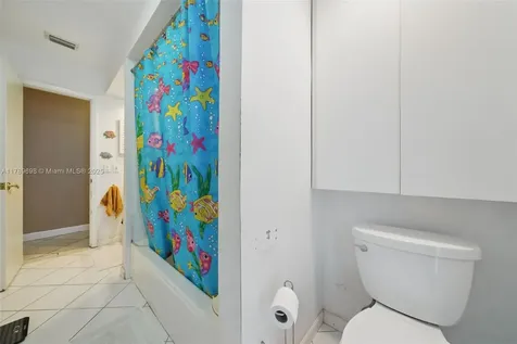 16674 SW 93rd Court Palmetto Bay FL 33157