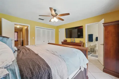 16674 SW 93rd Court Palmetto Bay FL 33157