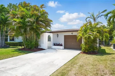 16674 SW 93rd Court Palmetto Bay FL 33157
