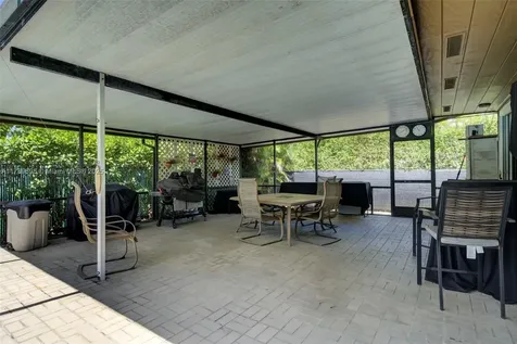 16674 SW 93rd Court Palmetto Bay FL 33157