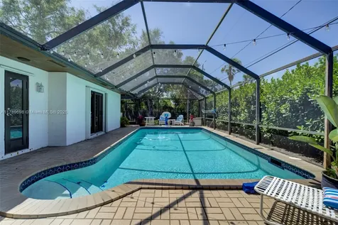 16674 SW 93rd Court Palmetto Bay FL 33157