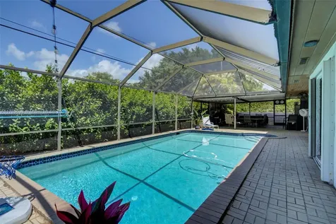 16674 SW 93rd Court Palmetto Bay FL 33157