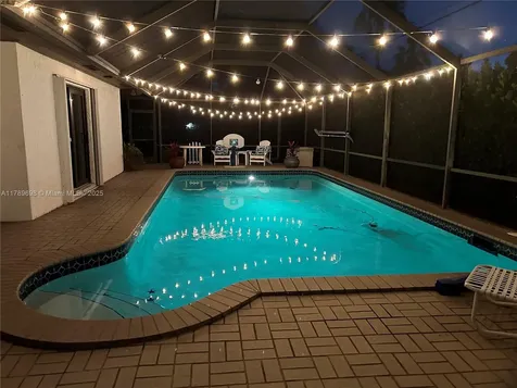 16674 SW 93rd Court Palmetto Bay FL 33157