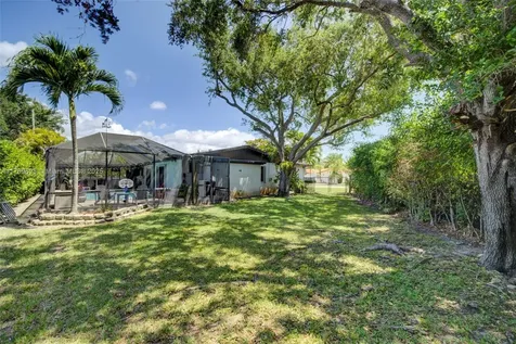 16674 SW 93rd Court Palmetto Bay FL 33157