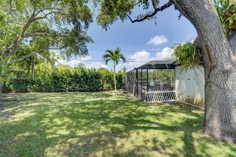 16674 SW 93rd Court Palmetto Bay FL 33157