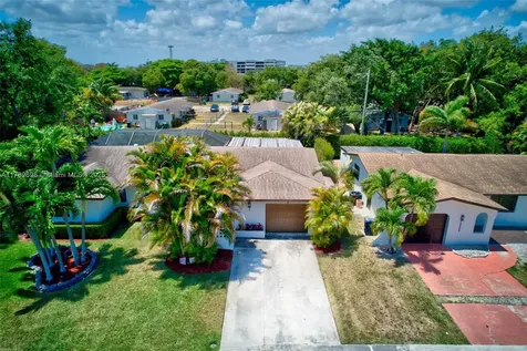 16674 SW 93rd Court Palmetto Bay FL 33157