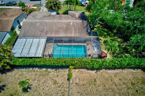 16674 SW 93rd Court Palmetto Bay FL 33157