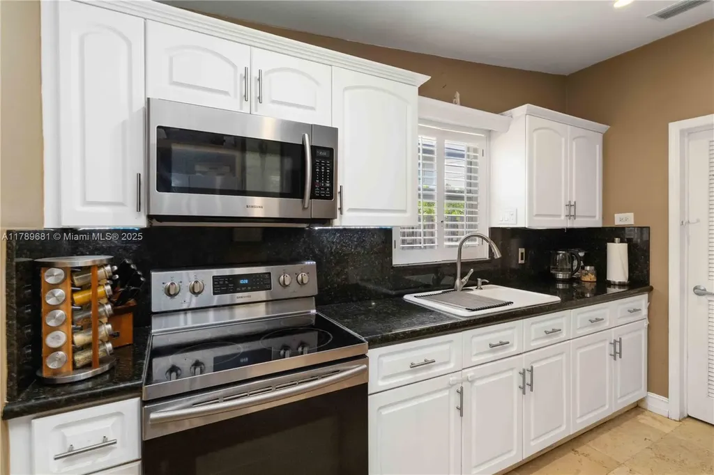 2543 Marathon Lane Fort Lauderdale FL 33312