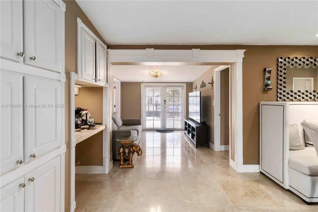 2543 Marathon Lane Fort Lauderdale FL 33312