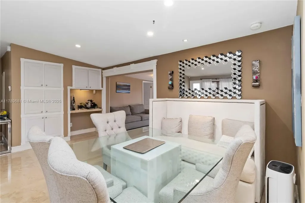 2543 Marathon Lane Fort Lauderdale FL 33312