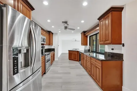 9780 NW 5th Court Coral Springs FL 33071